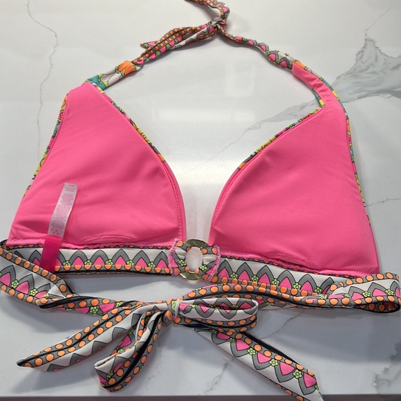 VICTORIAS SECRET Swim top - Picture 2 of 3